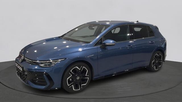 Volkswagen GOLF 1.5 eTSI Automaat R-Line Edition | Demo | LED Matrix | 18" York velgen |