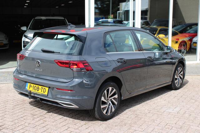 Volkswagen GOLF 1.4 eHybrid Style//Navi//Carplay//Trekhaak!!
