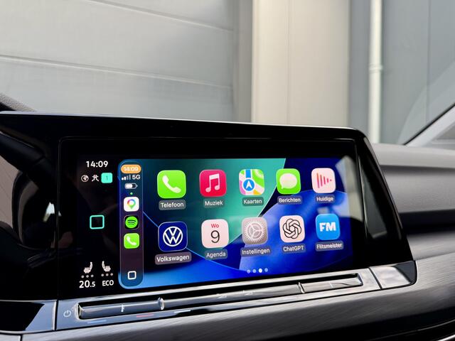 Volkswagen GOLF 8 1.4 eHybrid PHEV *1e Eigenaar* Alcantara / Stoel/Stuurverwarming / Adapt. Cruise / Camera / Massage Seat / Apple Carplay / LED