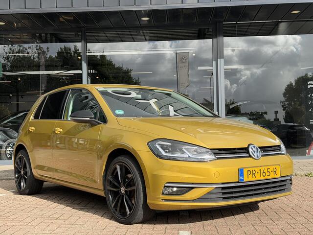 Volkswagen GOLF 1.0 TSI Highline VIRTUAL DISPLAY| PARKEER SENSOREN | LED PAKKET | NAVIGATIE | LED | DODEHOEK DETECTIE | APPLE CARPLAY / ANDROID AUTO | ADAPTIEVE CRUISECONTROL |