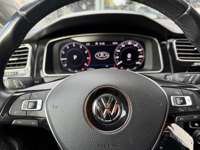 Volkswagen GOLF 1.0 TSI Highline VIRTUAL DISPLAY| PARKEER SENSOREN | LED PAKKET | NAVIGATIE | LED | DODEHOEK DETECTIE | APPLE CARPLAY / ANDROID AUTO | ADAPTIEVE CRUISECONTROL |