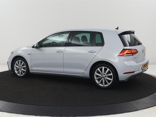 Volkswagen GOLF 1.5 TSI Highline Business R | Trekhaak | Navigatie | Stoelverwarming | Carplay | Dab+ | Stoelmassage | Bluetooth | Adaptive cruise | Climate control | Parkeerhulp