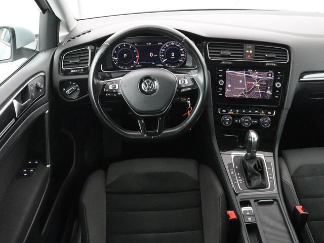 Volkswagen GOLF 1.5 TSI Highline Business R | Trekhaak | Navigatie | Stoelverwarming | Carplay | Dab+ | Stoelmassage | Bluetooth | Adaptive cruise | Climate control | Parkeerhulp