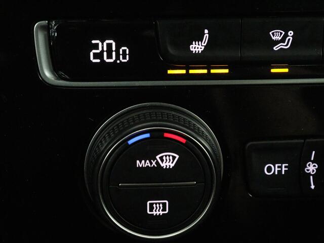 Volkswagen GOLF 1.5 TSI Highline Business R | Trekhaak | Navigatie | Stoelverwarming | Carplay | Dab+ | Stoelmassage | Bluetooth | Adaptive cruise | Climate control | Parkeerhulp