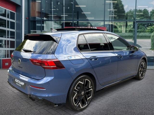 Volkswagen GOLF 1.5 eTSI R-LINE PANO-DAK/CAMERA/ACC/STOEL+STUURVERW/CARPLAY
