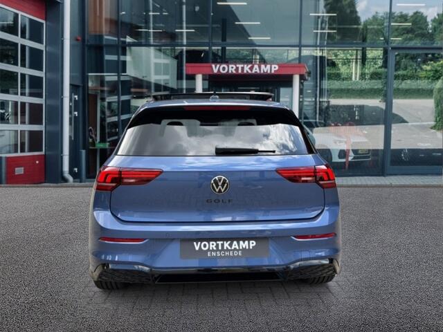 Volkswagen GOLF 1.5 eTSI R-LINE PANO-DAK/CAMERA/ACC/STOEL+STUURVERW/CARPLAY