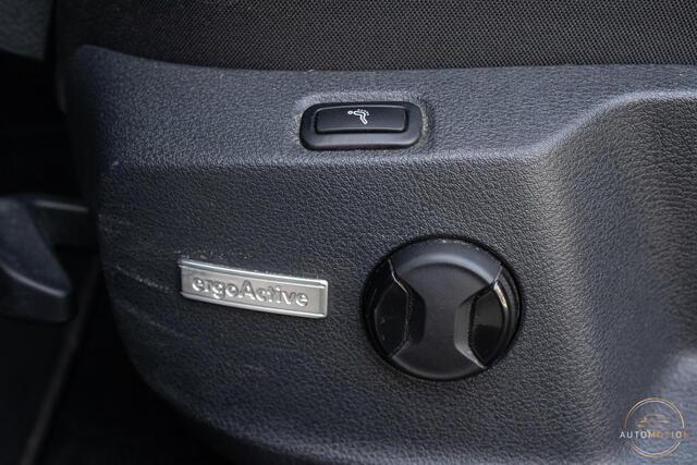 Volkswagen GOLF 1.4 TSI Highline Business PANO MASSAGE CAMERA ACC LED STOELVERWARMING
