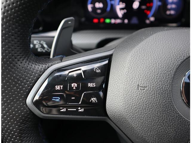 Volkswagen GOLF 2.0 TSI R 4Motion | Akra | Leer | Pano | R sportstoelen | Memory Seats | Stoel verwarming en ventilatie