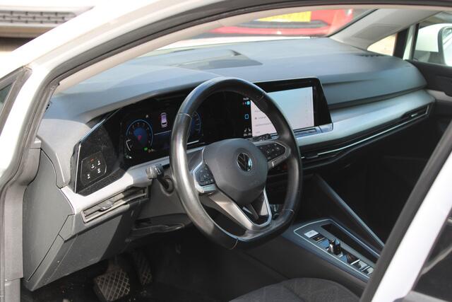 Volkswagen GOLF Variant 1.5 eTSI Life Business