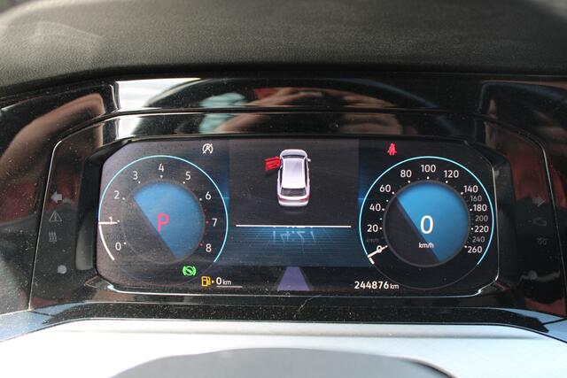 Volkswagen GOLF Variant 1.5 eTSI Life Business
