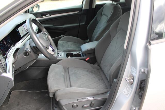 Volkswagen GOLF 1.0 eTSI Life Business