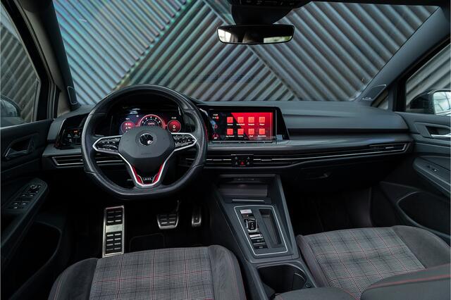 Volkswagen GOLF 2.0 TSI GTI ACC Pano IQ Light HarmanK Ambient Head Up Keyless