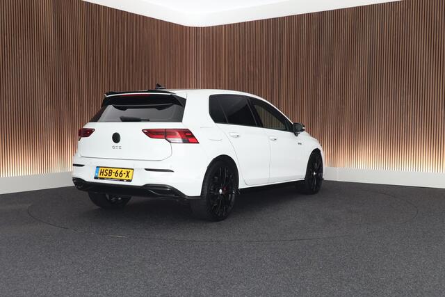 Volkswagen GOLF 1.4 245pk eHybrid GTE Sterrenhemel Stoelverwarming Virtual Cockpit Navigatie
