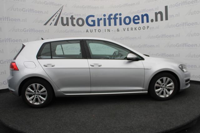 Volkswagen GOLF 1.0 TSI Comfortline keurige 5-deurs met klima, navi en cruisecontrol