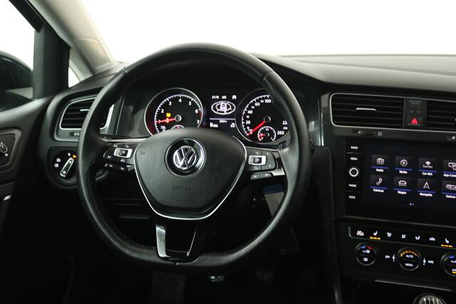 Volkswagen GOLF 1.0 TSI Comfortline (STOELVERWARMING, CAMERA, CRUISE ADAPTIEF, PARKEERSENSOREN)