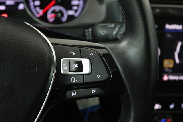 Volkswagen GOLF 1.0 TSI Comfortline (STOELVERWARMING, CAMERA, CRUISE ADAPTIEF, PARKEERSENSOREN)