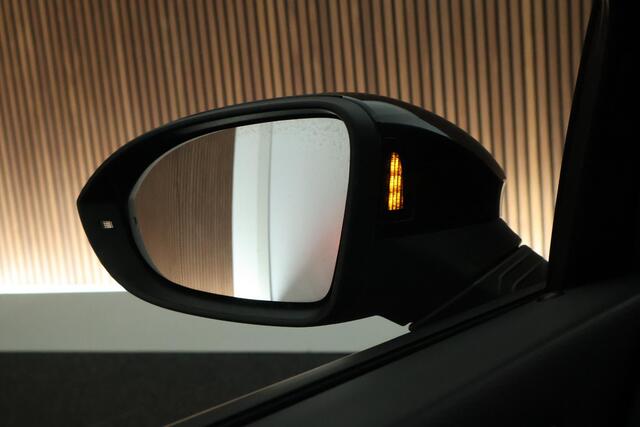 Volkswagen GOLF 2.0 TSI 245pk GTI Leder Memory Panoramadak Harman/Kardon Blindspot ACC Camera Navigatie