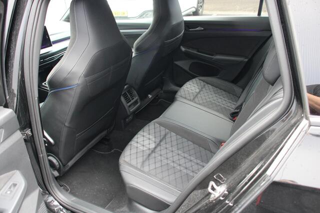 Volkswagen GOLF Variant 1.5 eTSI 150PK R-LINE PDC, CAMERA, ADAPT CRUIS, LED,2025 FACELIFT
