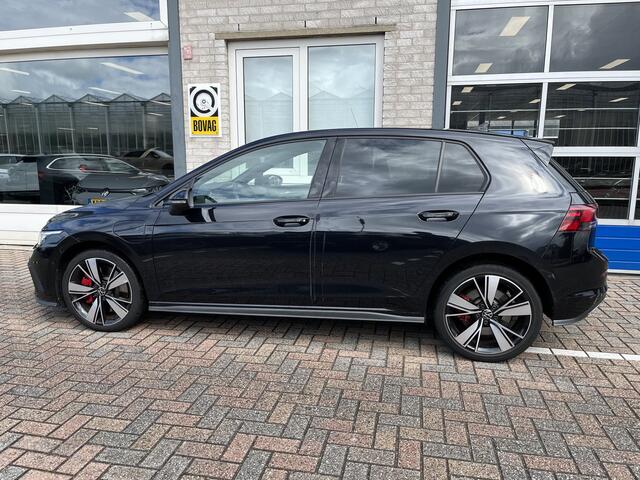 Volkswagen GOLF 1.4 eHybrid GTE / AUTOMAAT/ ACC/ APP-CONNECT/ PARK.SENSOR.V+A/ CAMERA/ STUUR+STOELVERWARM./ DODEHOEK/ KEYLESS/ DIGITAL DASH/ NAVI/ DAB/ CLIMA/ LED/ 18'' LMV