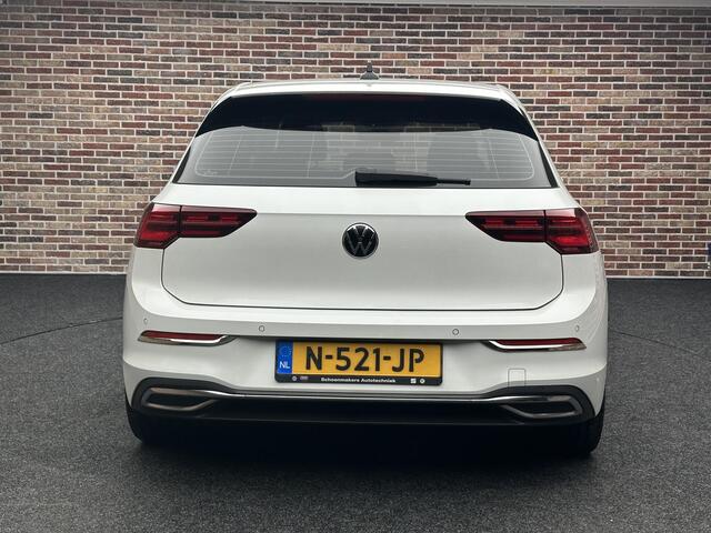 Volkswagen GOLF 1.5 eTSI Style Pano| ergoActive