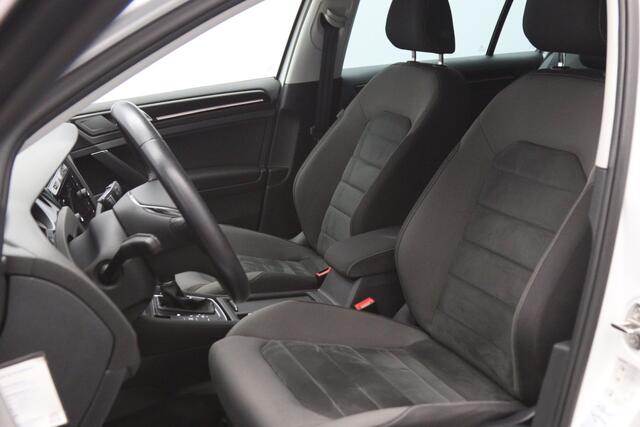 Volkswagen GOLF Variant 1.4 TSI 126 PK Automaat Highline, Trekhaak, Carplay, Camera, Adap. Cruise Control