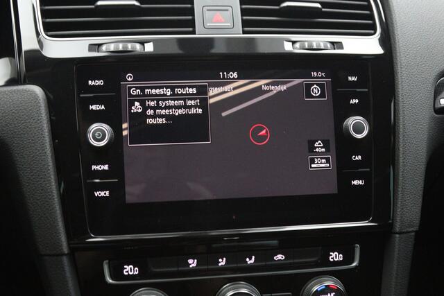 Volkswagen GOLF Variant 1.4 TSI 126 PK Automaat Highline, Trekhaak, Carplay, Camera, Adap. Cruise Control