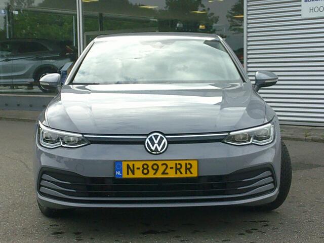 Volkswagen GOLF 1.0 TSI Life Business Staat in Hoogeveen