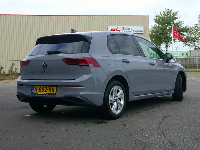 Volkswagen GOLF 1.0 TSI Life Business Staat in Hoogeveen