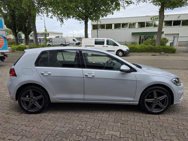 Volkswagen GOLF 1.0TSI COMFORTLINE DSG