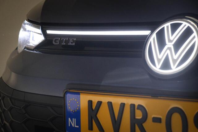 Volkswagen GOLF 1.5 eHybrid GTE | LEDER | PANORAMADAK | HEAD UP | STOELVENTILATIE | STUURVERWARMING | TREKHAAK | 18"