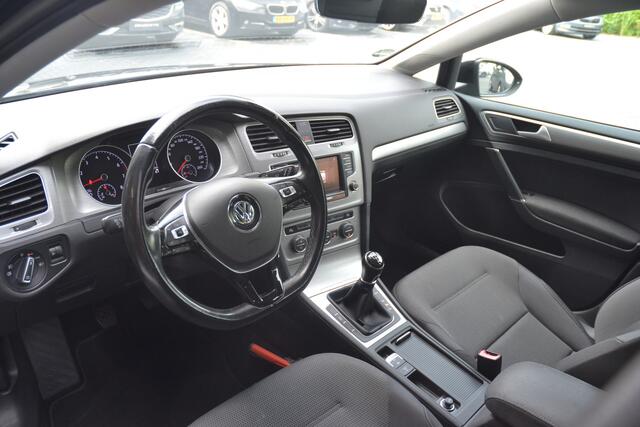 Volkswagen GOLF 1.0 TSI Comfortline NAP | Carplay | Cruise Control | Trekhaak | Parkeersensoren voor en achter
