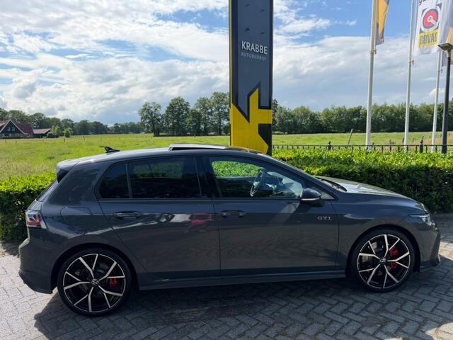 Volkswagen GOLF 2.0 TSI 195 kW Pano / IQ Light / HenK / DCC / Keyless