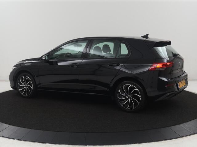 Volkswagen GOLF 1.0 eTSI Life | Automaat | Navigatie | Trekhaak | Adapt. Cruise | LED |