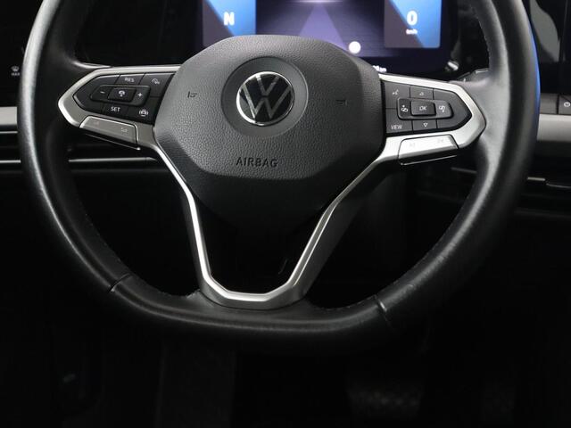 Volkswagen GOLF 1.0 eTSI Life | Automaat | Navigatie | Trekhaak | Adapt. Cruise | LED |