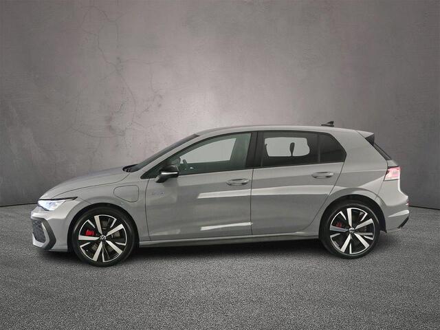 Volkswagen GOLF 1.5 eHybrid GTE 272pk DSG Automaat, Adaptive cruise control, Stoelverwarming, Stuurverwarming, Head up display, 360 camera, Parkeersensoren, Dodehoeksensoren, Navigatie, App-connect, Matrix LED koplampen