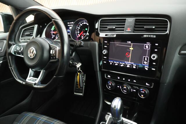 Volkswagen GOLF 1.4 TSI 204pk PHEV GTE Trekhaak LED ACC Navigatie Parkeersensoren