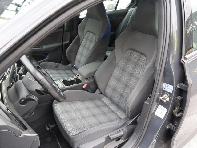 Volkswagen GOLF GTE 1.4 eHybrid 245PK | Virtual | Carplay/Android | LED | DAB | Trekhaak Afneembaar |