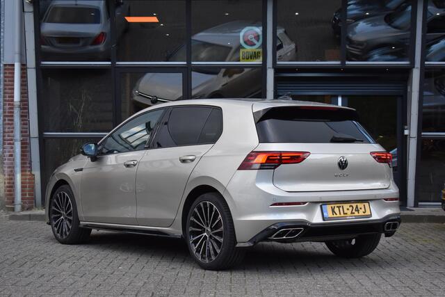 Volkswagen GOLF 1.5 eTSI R-Line ACC DCC Carplay Camera Sfeer Trekhaak