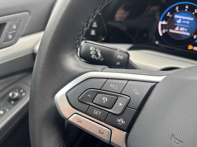 Volkswagen GOLF 5DRS 1.0 TSI Move Standkachel / Full LED / Carplay