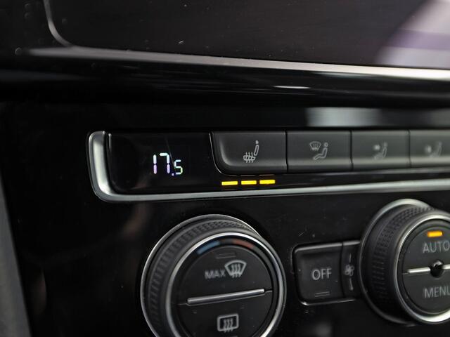 Volkswagen GOLF Variant 1.5 TSI Highline 150Pk Automaat (VIRTUAL COCKPIT, APPLE CARPLAY, ALCANTARA, CAMERA, TREKHAAK, SPORTSTOELEN, GETINT GLAS, ADAPTIVE CRUISE, TREKHAAK, NIEUWSTAAT)