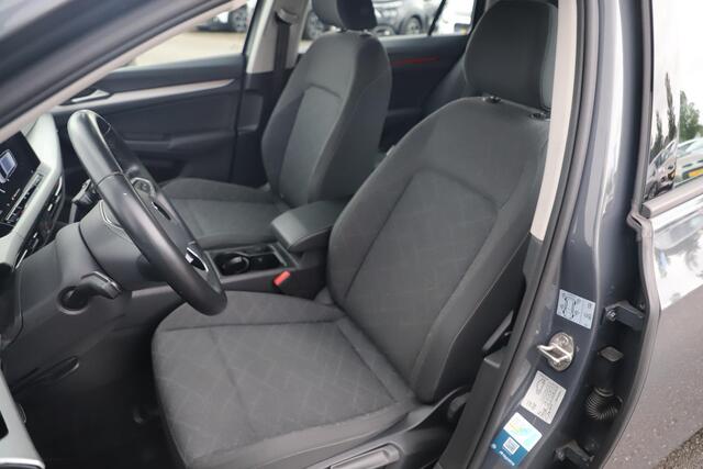 Volkswagen GOLF Variant 1.0 TSI Life 18 inch R-Line Look Velgen Virtual Cockpit Navigatie Sfeerverlichting Carplay Android Adaptive Cruise Parkeersensor
