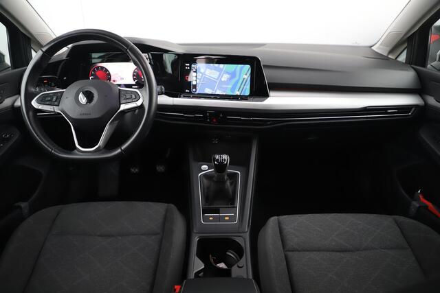 Volkswagen GOLF Variant 1.0 TSI Life 18 inch R-Line Look Velgen Virtual Cockpit Navigatie Sfeerverlichting Carplay Android Adaptive Cruise Parkeersensor
