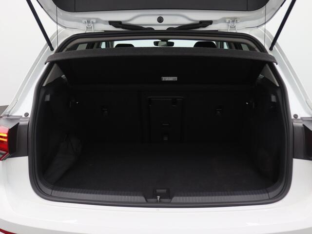 Volkswagen GOLF 1.4 eHybrid Style 204PK DSG SOH 93,07%, Navi, Memorystoel, Parkeersensoren voor en achter, Navi, DAB+, 16" LM Velgen