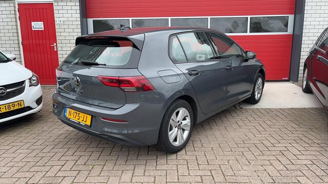Volkswagen GOLF 1.0 TSI Life LESAUTO / FULL LED / CARPLAY / SFEER / CLIMA / PDC / BLUETOOTH / ACC / NL-AUTO