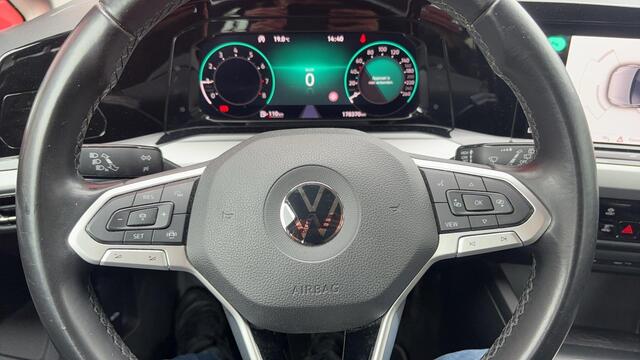 Volkswagen GOLF 1.0 TSI Life LESAUTO / FULL LED / CARPLAY / SFEER / CLIMA / PDC / BLUETOOTH / ACC / NL-AUTO