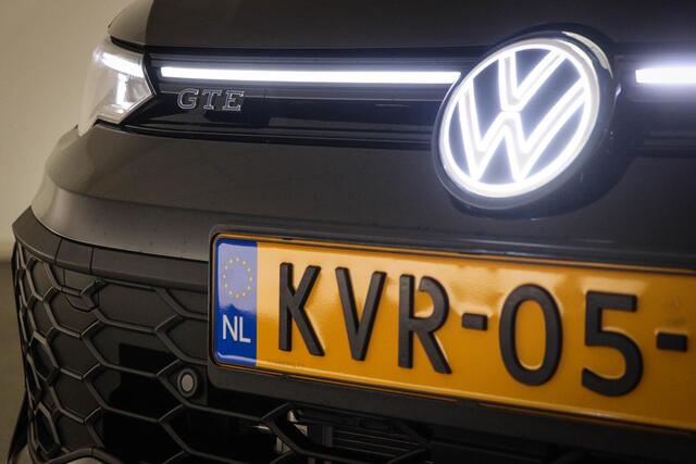 Volkswagen GOLF 1.5 eHybrid GTE | LEDER | PANORAMADAK | HEAD UP | STOELVENTILATIE | STUURVERWARMING | TREKHAAK | 18"