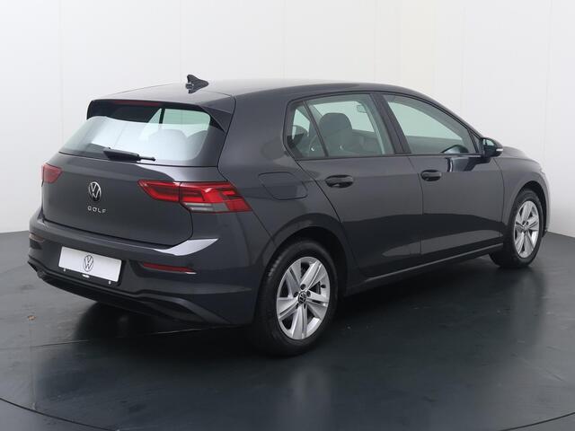 Volkswagen GOLF 1.0 TSI Life | 110 PK | Adaptive cruise control | Digitale cockpit | Navigatiesysteem | Climate control | LED koplampen |