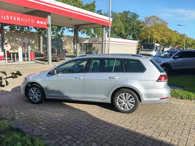 Volkswagen GOLF VARIANT 1.0 TSI Comfortline, Navi, Ad.cruise, PDC v+a