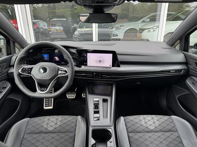 Volkswagen GOLF Variant 1.5 eTSI R-Line Business+ *Panorama * Trekhaak * Stoelverwarming * LED * Apple carplay *