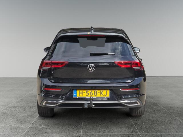 Volkswagen GOLF Style 1.5 TSI 130pk | TREKHAAK | LED MATRIX | 18" LM-VELGEN | ELEKTR. STOEL + MASSAGE | NAVI | APPLE CARPLAY / ANDROID AUTO | NL AUTO! |